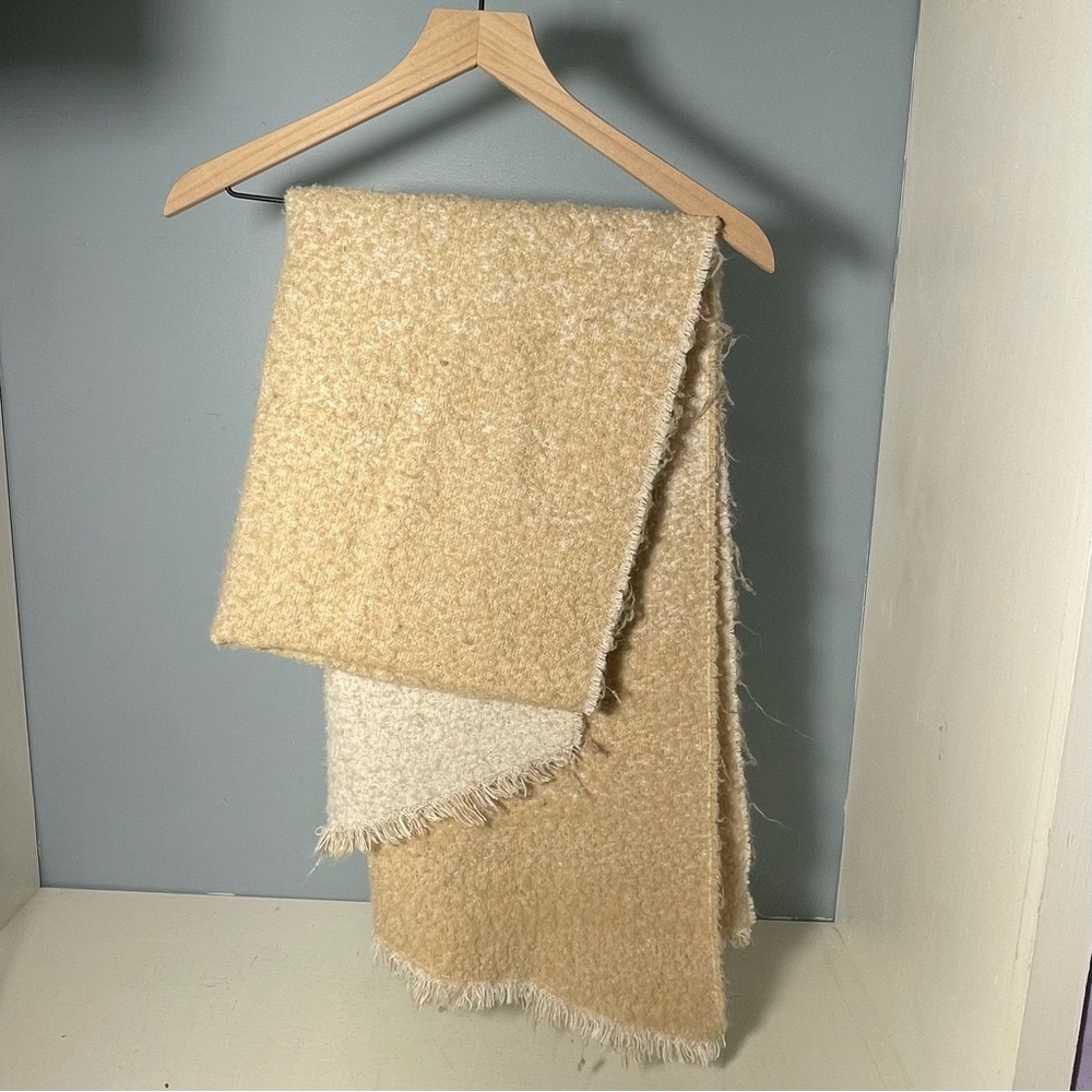 American eagle scarf